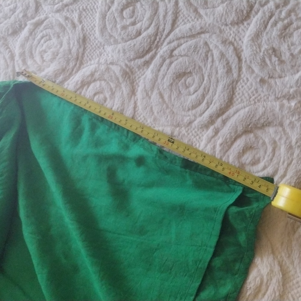 LADIES Handmade Dress - Picture 15 of 15